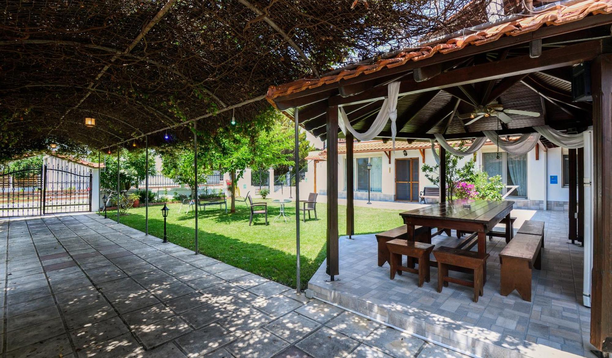 Holiday home Sophia By The Sea Nea Kallikrateia